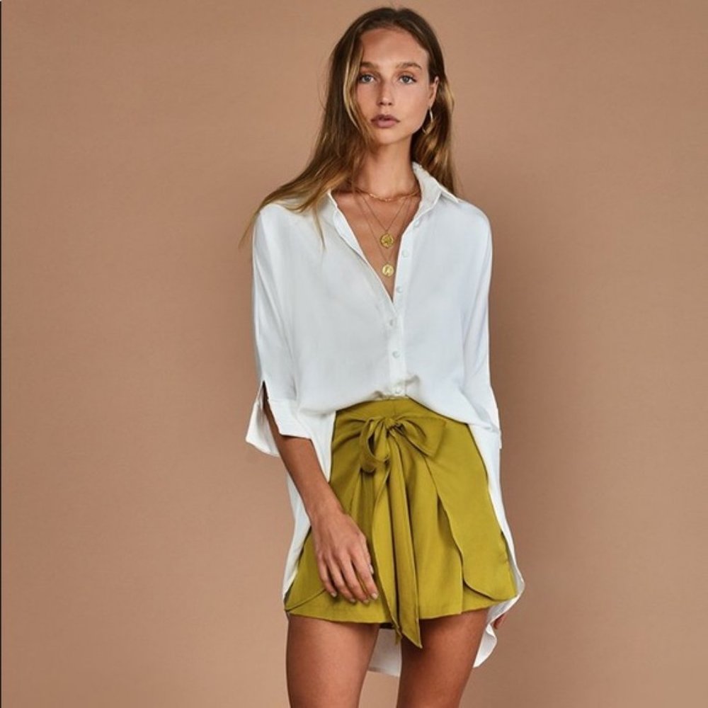 NWT Anthropolgie Sancia Tie Front Shorts